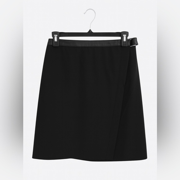 Jones New York Wrap Skirt Sz 6 | Black Wool Blend | Side Buckle | Classic Fit - Picture 1 of 4